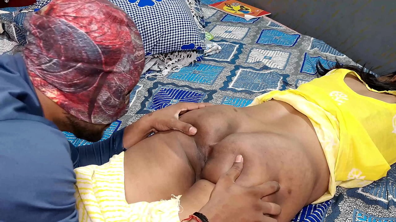 पढ़ाने के बहाने से पड़ोस की आंटी को छुआ फिर घोड़ी बनाकर पेला (हिंदी ऑडियो)