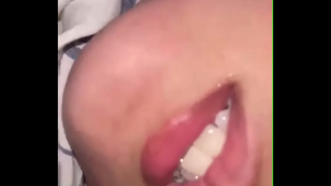 bokep indonesia tante minta pijit badanya pegel